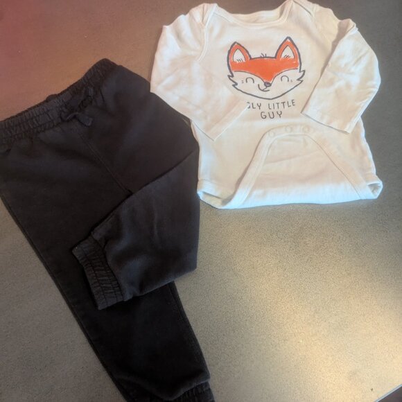 Sly Little Guy jumping beans Onesie Bundle - Picture 7 of 11